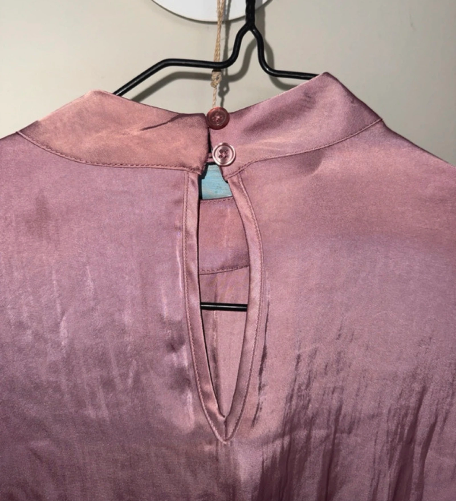 Robe de cetim Aada Studios L 👗 – photo 10